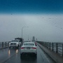 <p align="left">Le lendemain: départ vers Shediac. Nous ne verrons point le pays de la Sagouine: le sit n'ouvre qu'à la fin juin. <br />Nous traversons le pont de Miramichi, sous la pluie. Nous n'arrêterons donc pas au pub situé au bord de la marina.